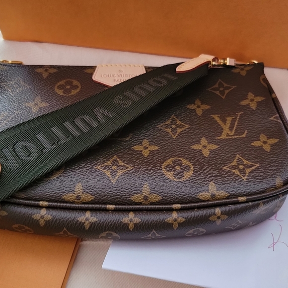 Louis Vuitton Multi Pochette Accessoires- Large Pochette & Khaki strap - Picture 4 of 10